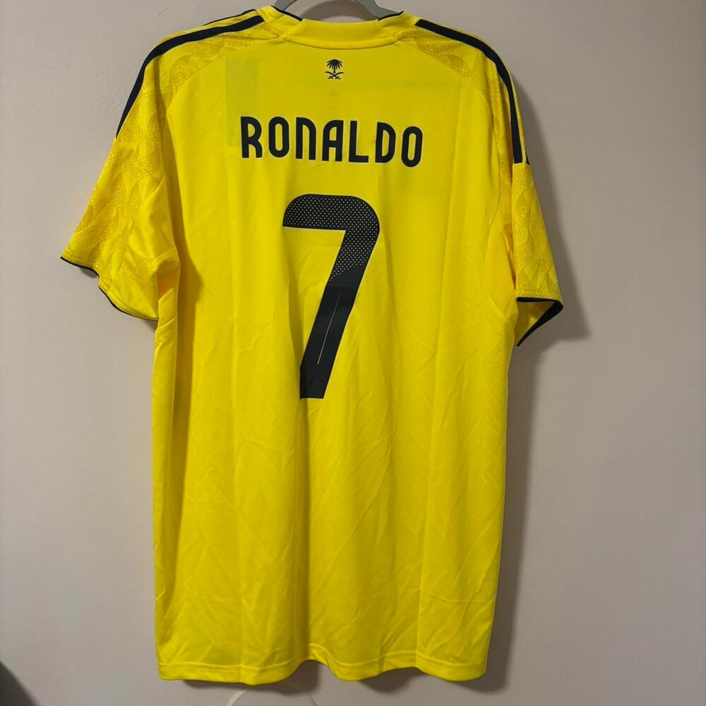 Adidas al nassr Ronaldo yellow jersey size XL mens